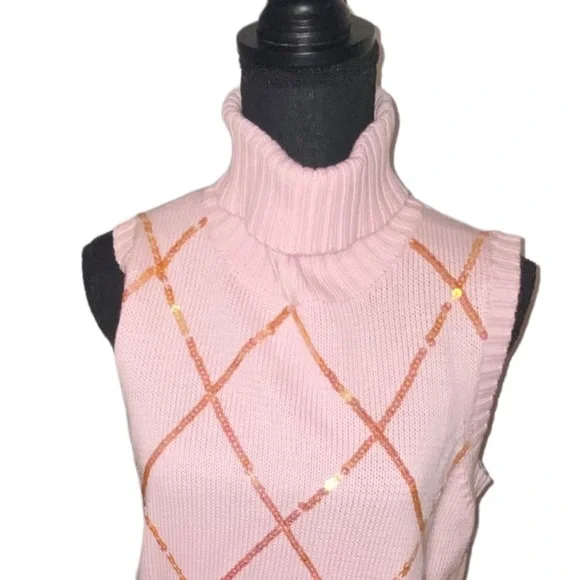 🌟🔥 BOGO Sale🔥🌟
 Blush pink sweater vest - Picture 4 of 6